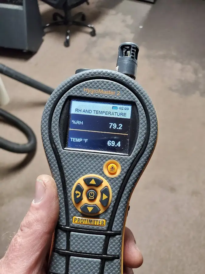 Moisture meter humidity assessment for Fire & Smoke Damage Restoration in Naranja